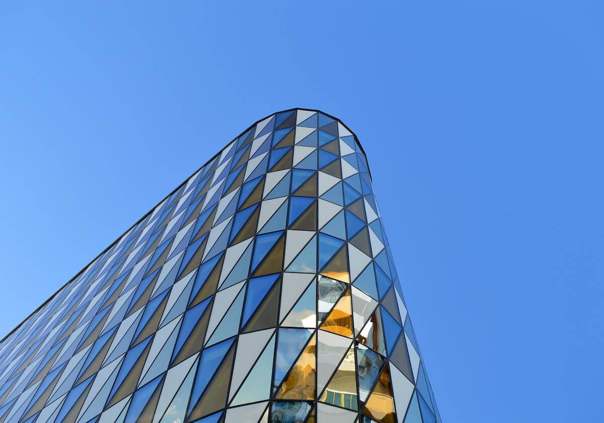 人民日报刊登詹姆斯撰文:篮球是连接彼此的桥梁